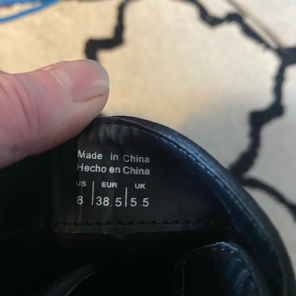 Spring booties. Size 8 - Picture 4 of 4